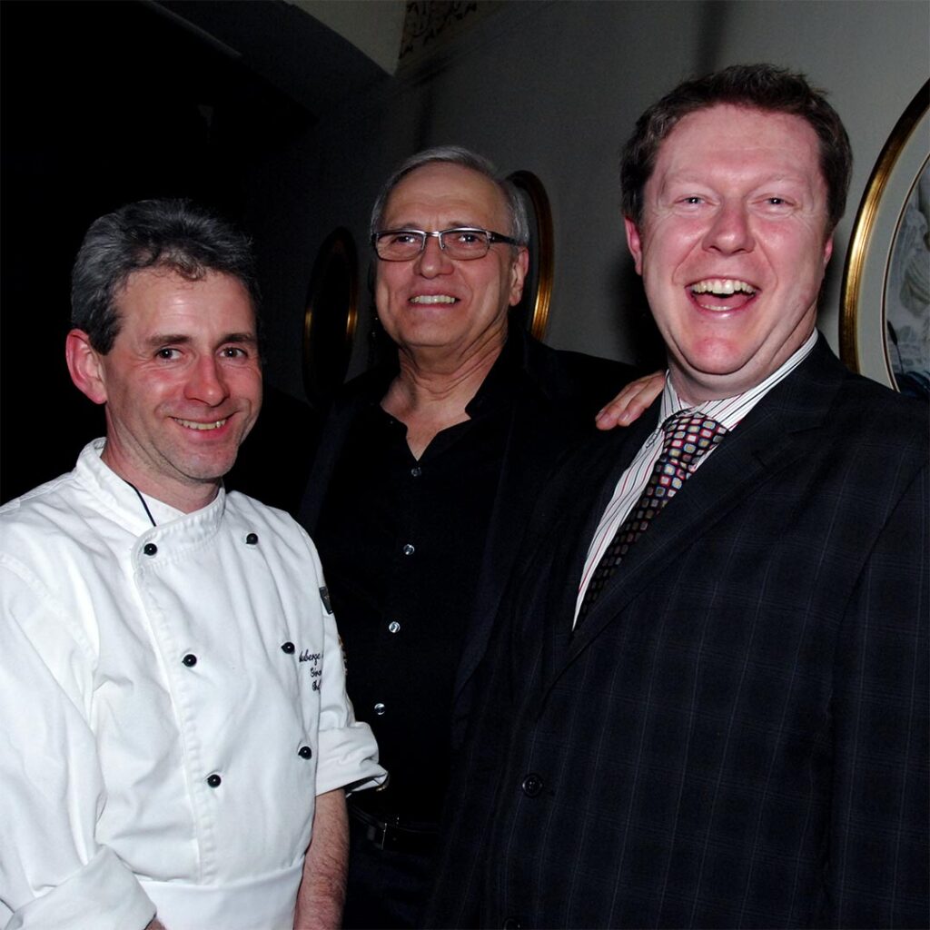 Chef Gérard Fort, propriétaire Louis Ladouceur et directeur Martin Bédard en 2009